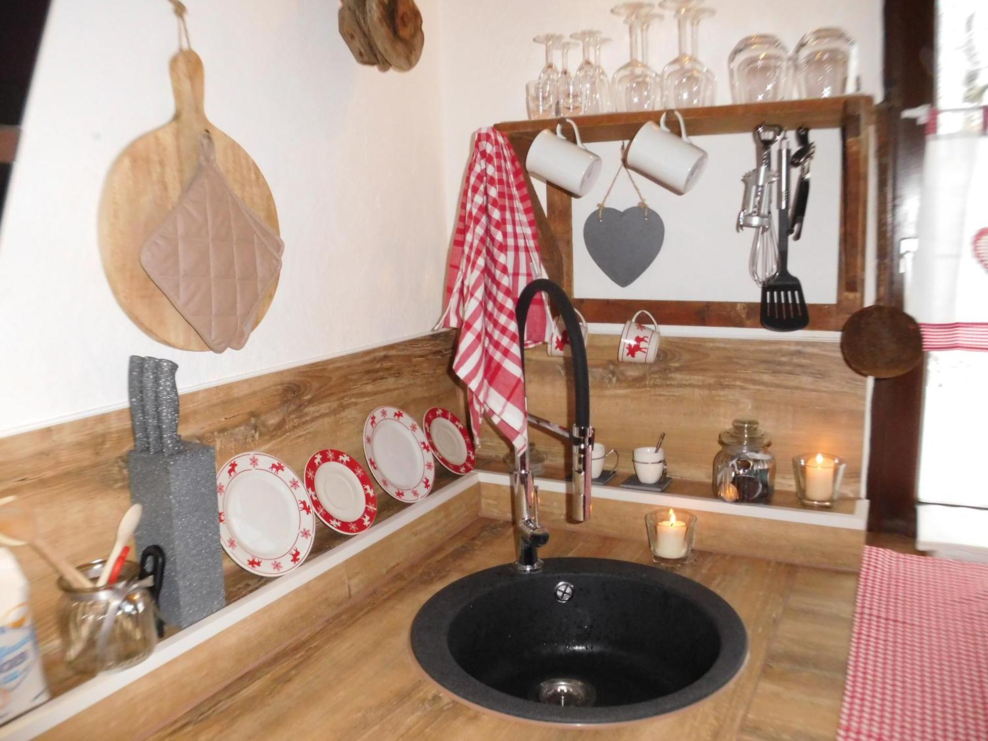 Wellnessoase Mit Sauna Und Whirlpool Инцелль Экстерьер фото